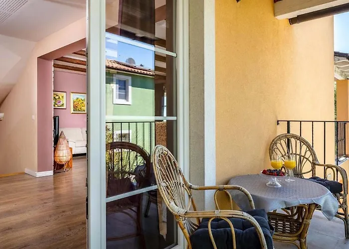 Modern With Swimming Pool In Villa Rakalj